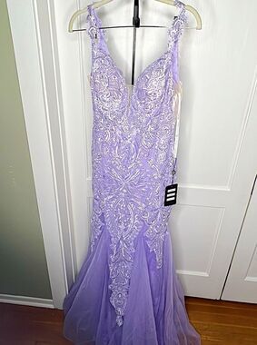 Lucci Lu Lace & Tulle Beaded Gown Lavender NWT Size 2